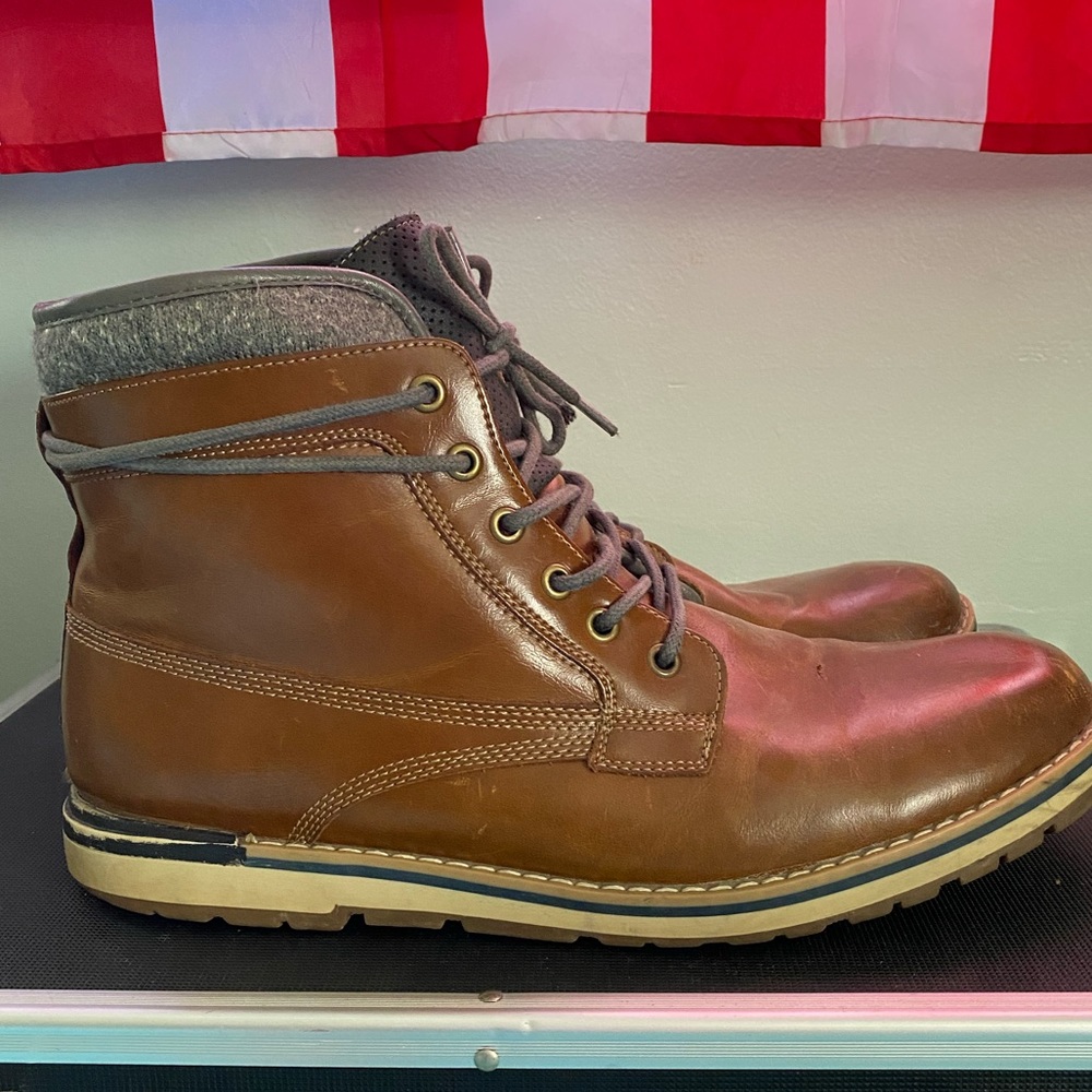 Sonoma Watkins Boot - Size 12